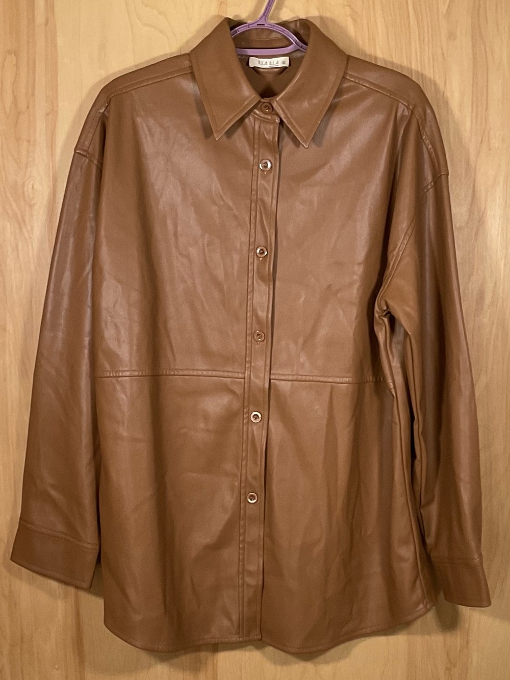 ILLA ILLA Faux Leather Button Down Lined Jacket Size Large Super Soft EUC